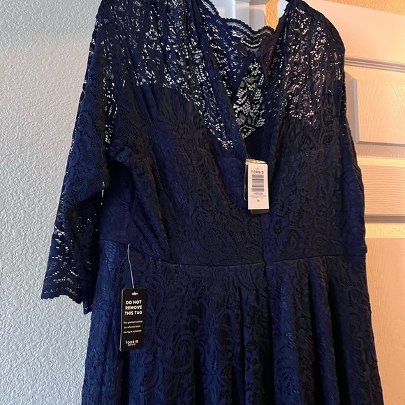 Torrid NWT Lace MIDI special occasion dress - Picture 4 of 5